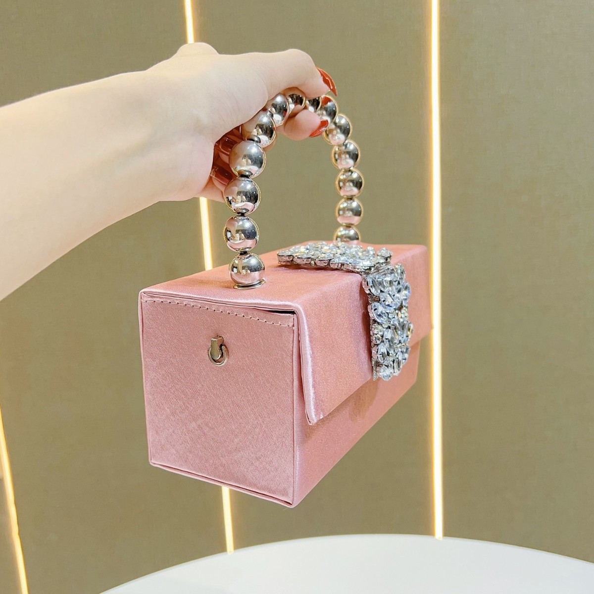 Sparkling Rhinestone Pearl Box - đánh giá và giá Tassel Fringe Trim