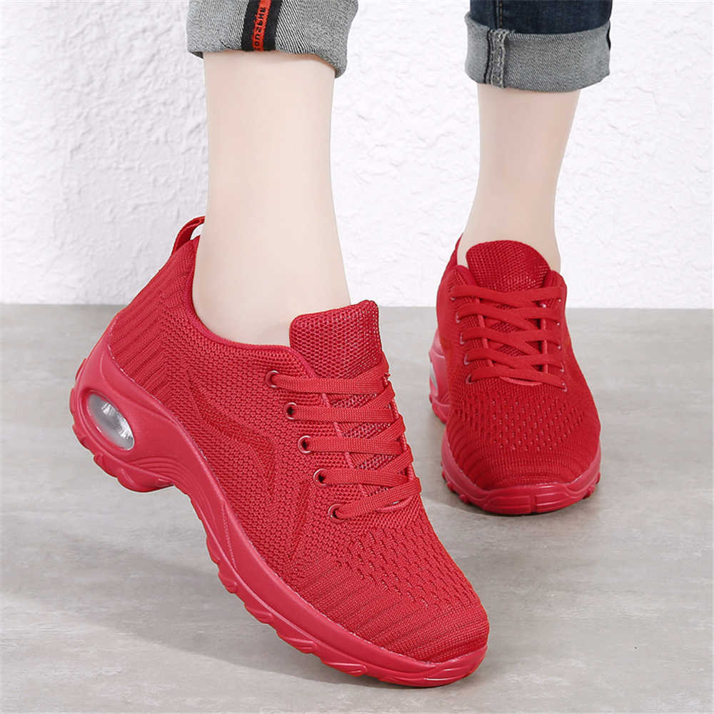 Thick-heeled High Performance  - đánh giá và giá Guipure Lace Panel