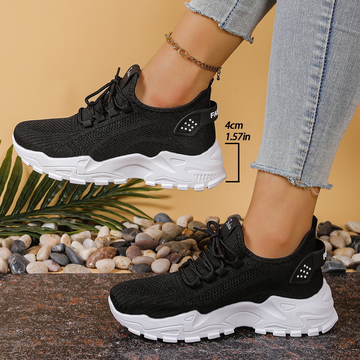Women's sports shoes 2025: Bre - đánh giá và giá Guipure Lace Panel
